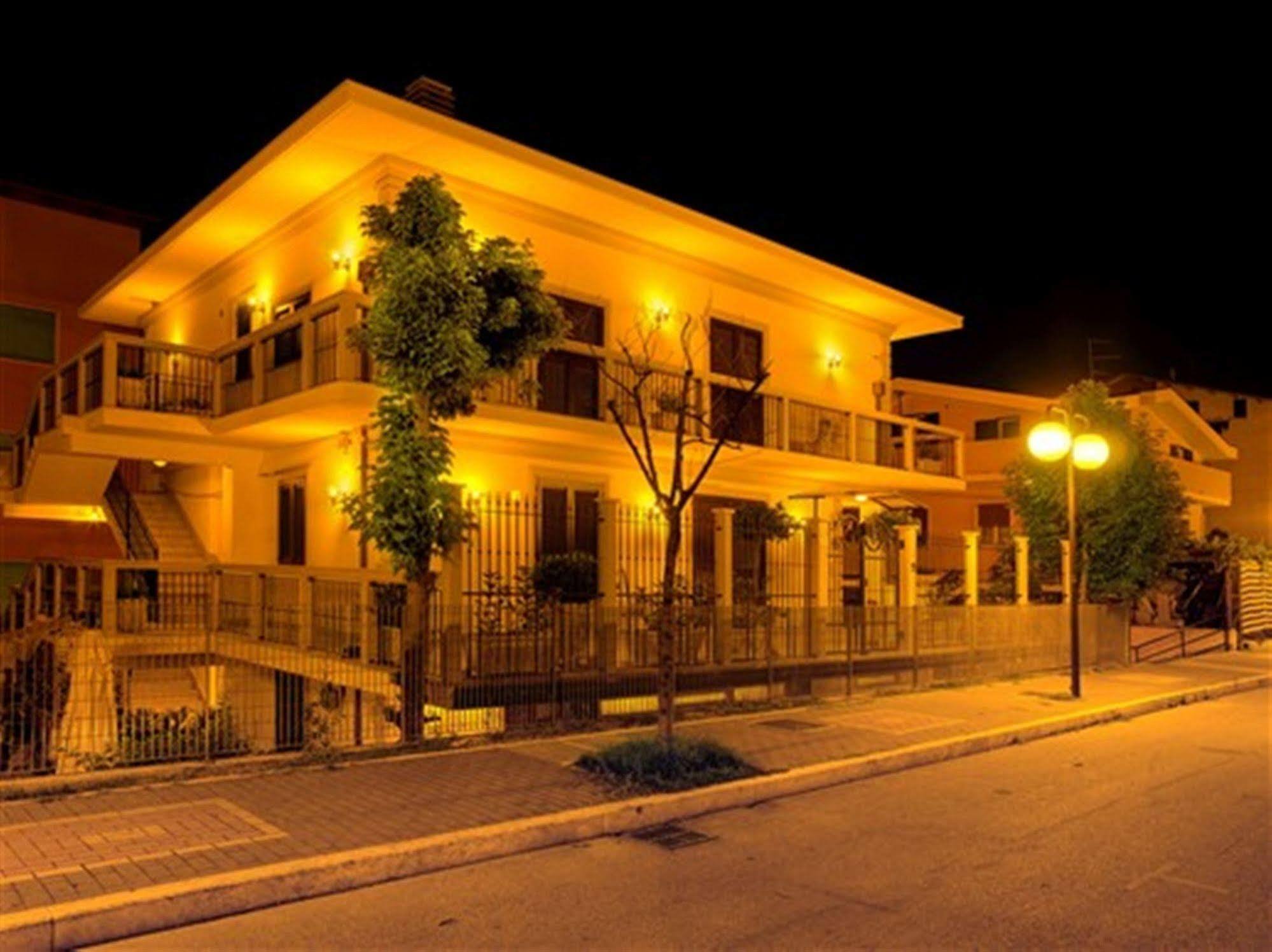 Villa Grace Tombolato Montesilvano Marina Exterior foto