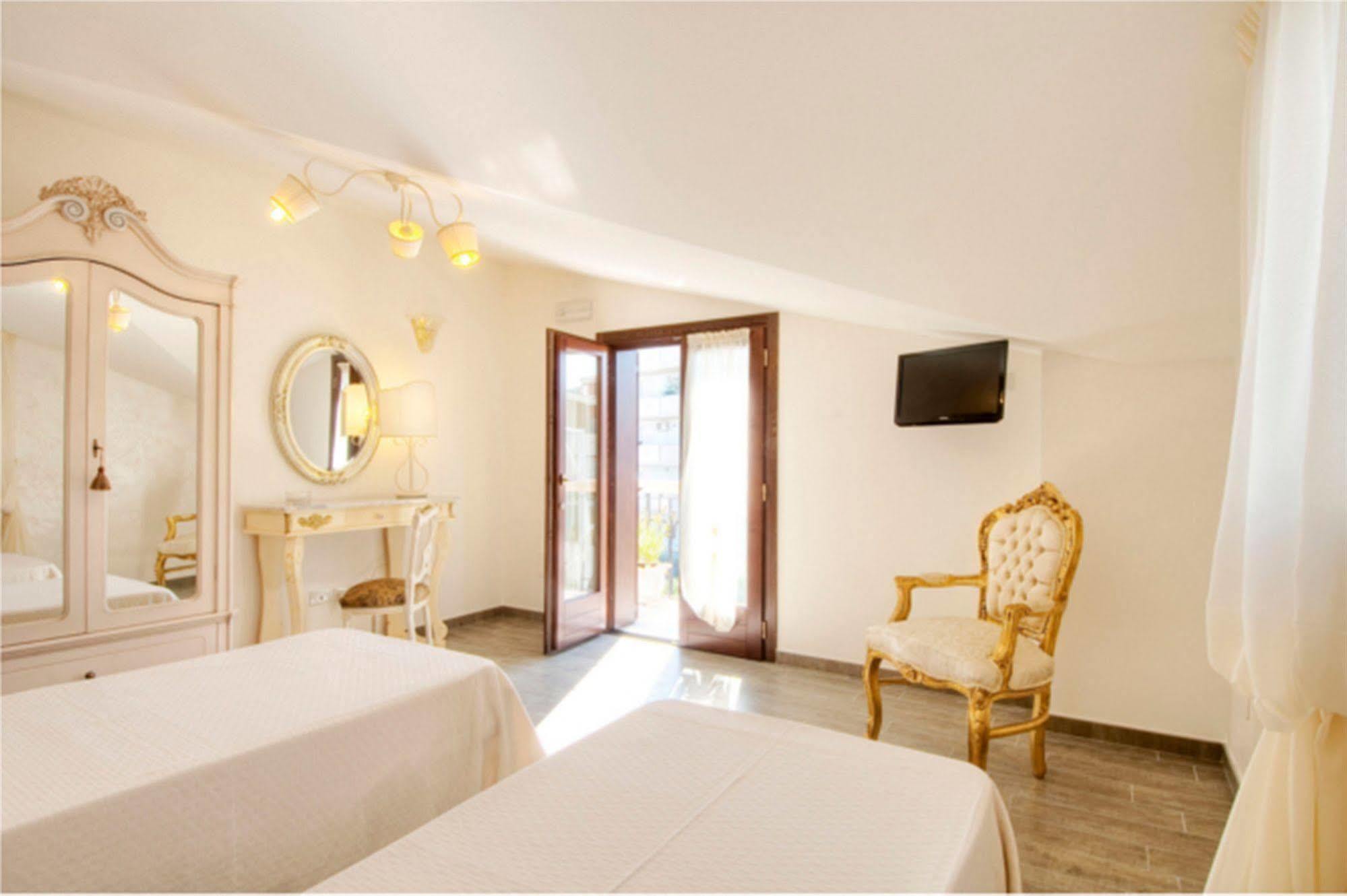 Villa Grace Tombolato Montesilvano Marina Exterior foto